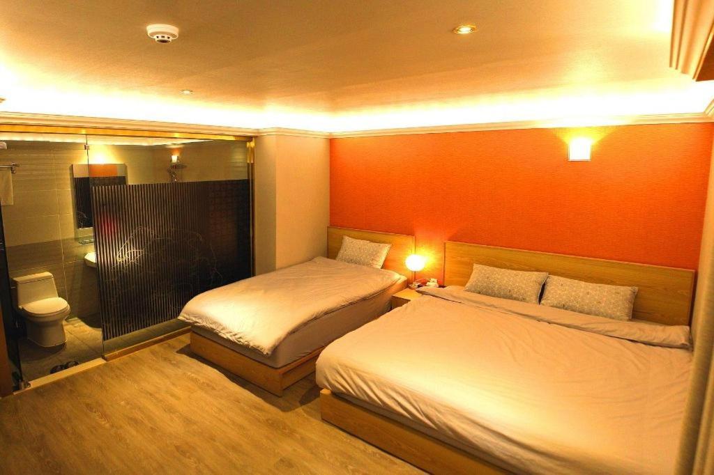 Jeju Sejong Hotel Экстерьер фото