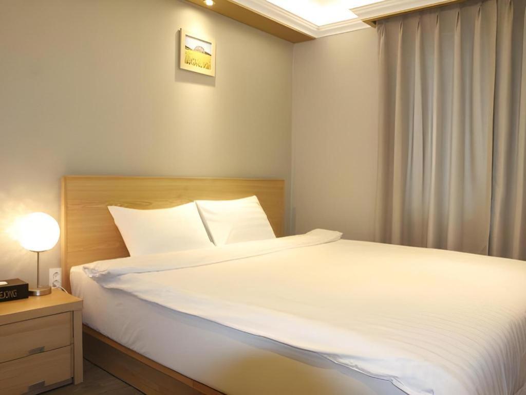 Jeju Sejong Hotel Экстерьер фото