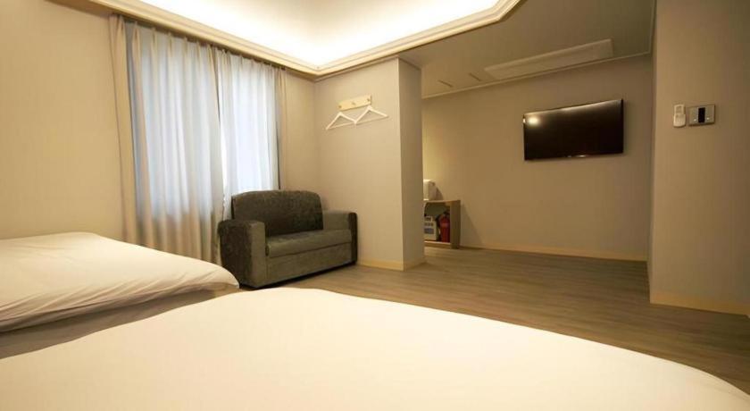 Jeju Sejong Hotel Экстерьер фото